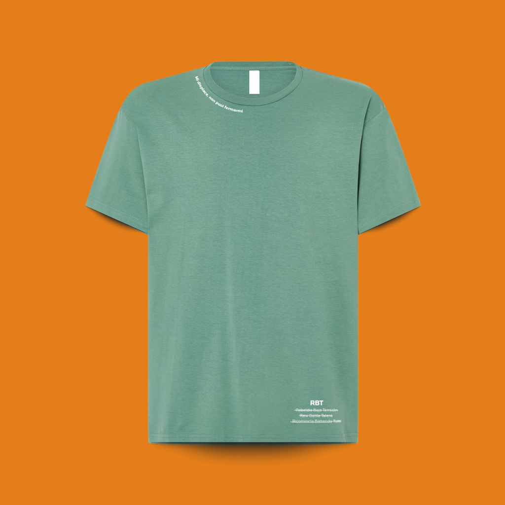 camiseta premium color verde musgo textos mr.white pecho